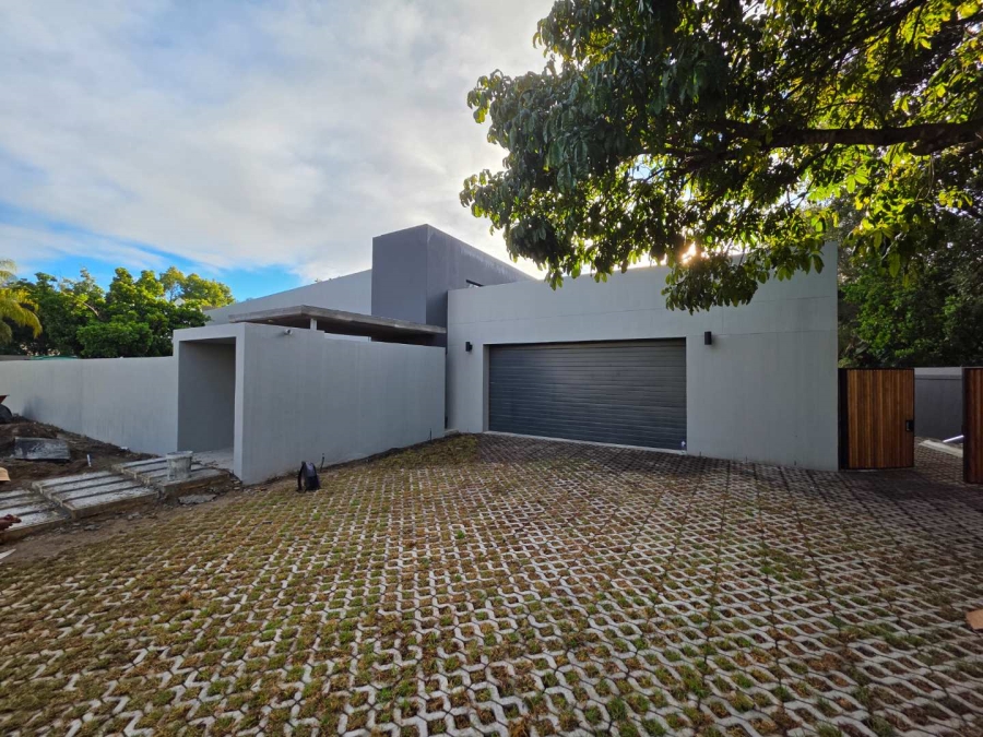 6 Bedroom Property for Sale in Die Boord Western Cape